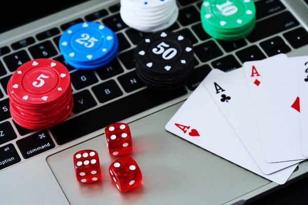 Bàn baccarat dealer thật Live Casino bxh lpl phát trực tiếp cho người chơi Việt Nam